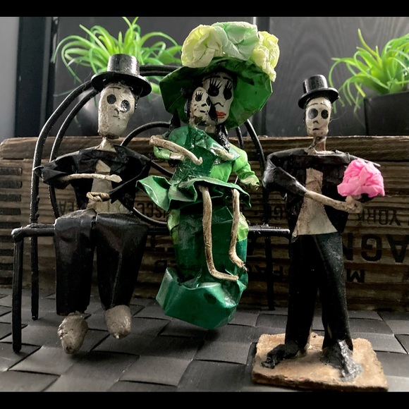 Day of the Dead Paper Maché Catrina Sculptures Dia de los Muertos Halloween - Picture 9 of 16